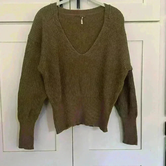 Free People Allure Sweet V Neck Sweater - Picture 7 of 12